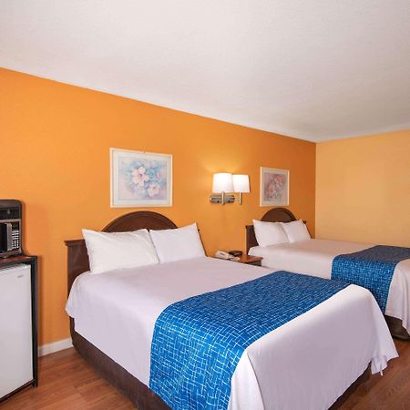 Travelodge By Wyndham Kingman Exterior foto