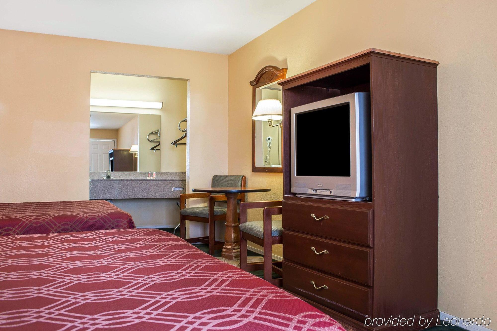 Travelodge By Wyndham Kingman Exterior foto